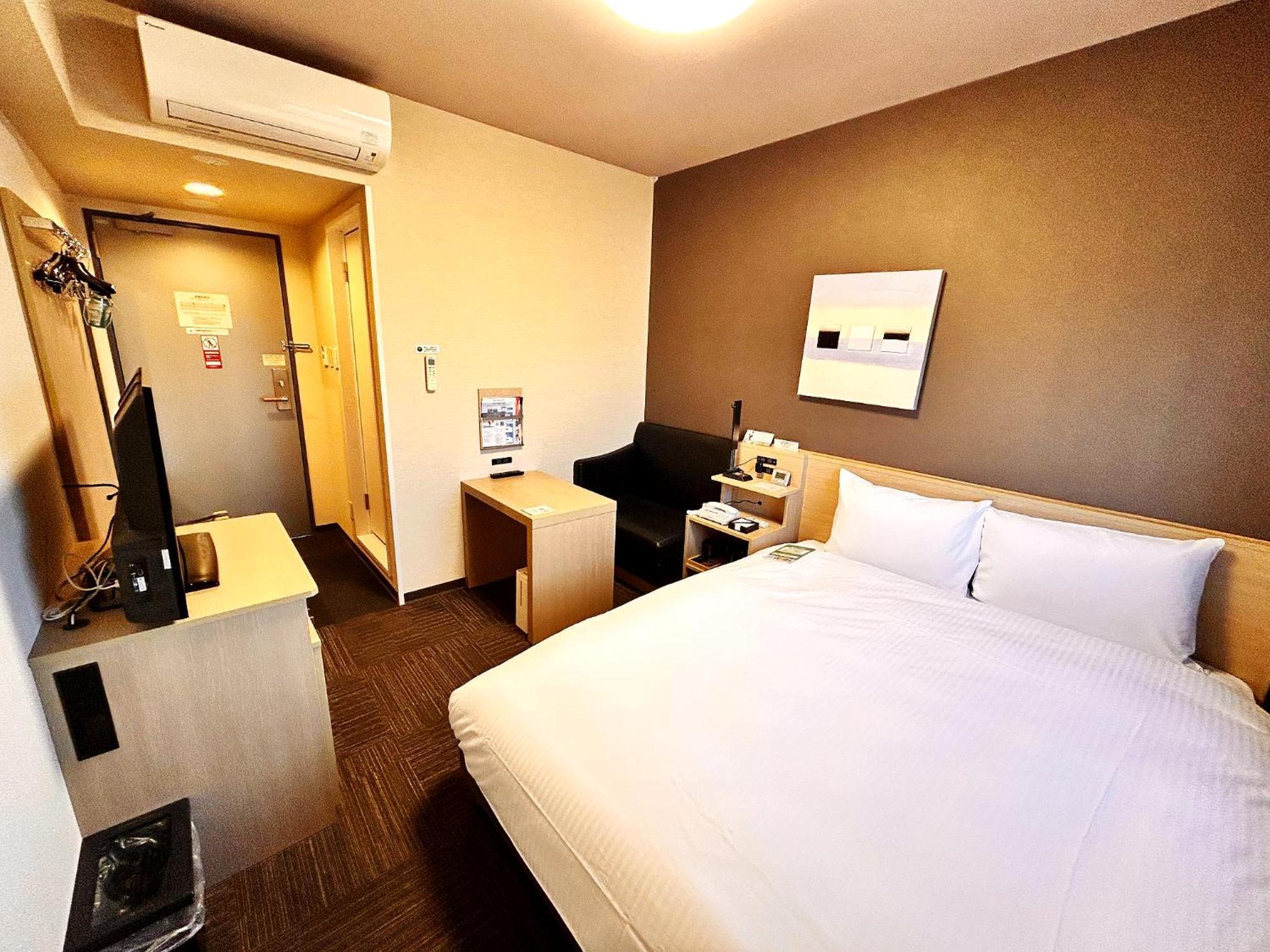 Hotel Route-Inn Anan Kültér fotó