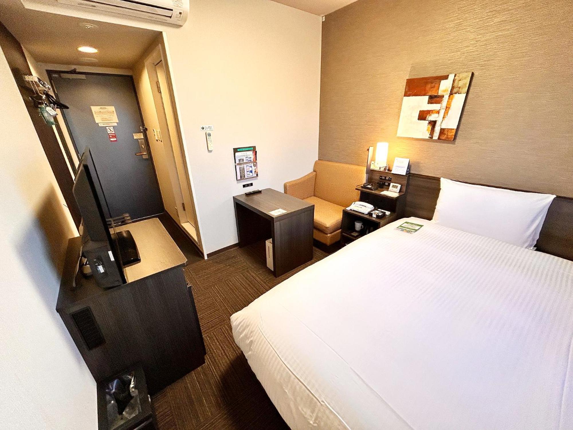 Hotel Route-Inn Anan Kültér fotó