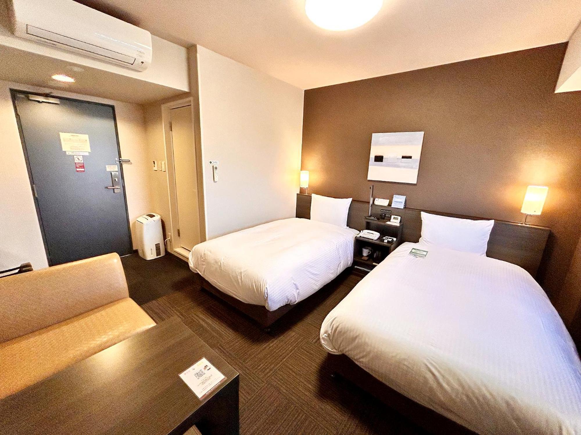 Hotel Route-Inn Anan Kültér fotó